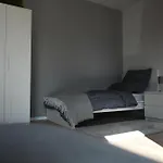 Ks - 2 Schlafzimmer Mit 4 Einzelbetten In 公寓 比勒费尔德