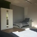 公寓 Ks - 2 Schlafzimmer Mit 4 Einzelbetten In *