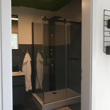 Ks - 2 Schlafzimmer Mit 4 Einzelbetten In Bielefeld