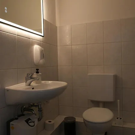 Ks - 2 Schlafzimmer Mit 4 Einzelbetten In 公寓 *