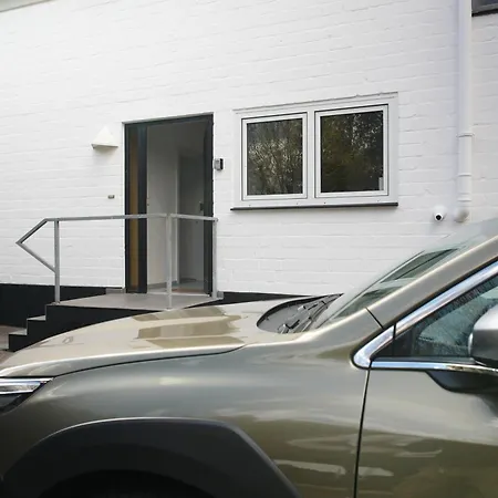 Ks - 2 Schlafzimmer Mit 4 Einzelbetten In Apartman